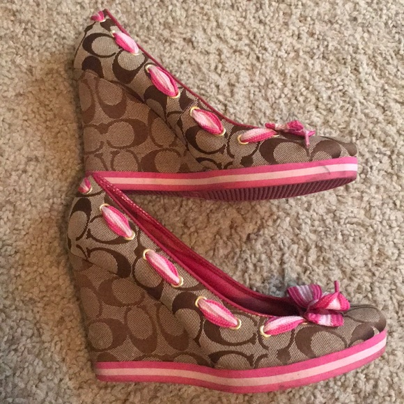 COACH Monogram Tena Khaki Pink Fuchsia Wedge heels - Picture 2 of 6